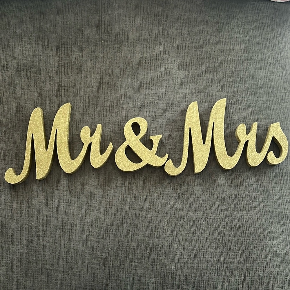 Mr & Mrs gold sparkle self standing sign